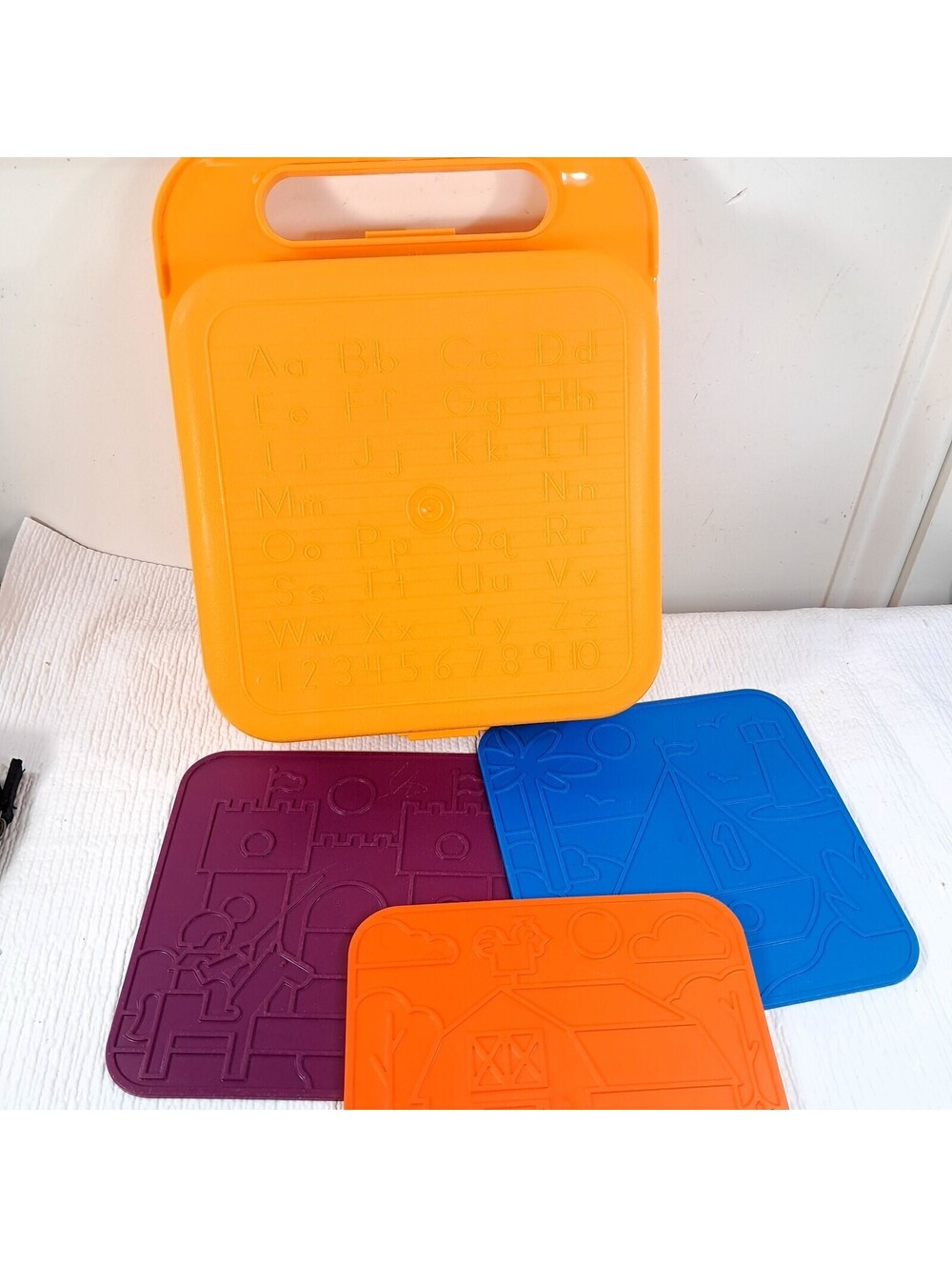 Vintage Tupperware TupperToys Art Set Rubbing Plates with Carry Case lunchbox